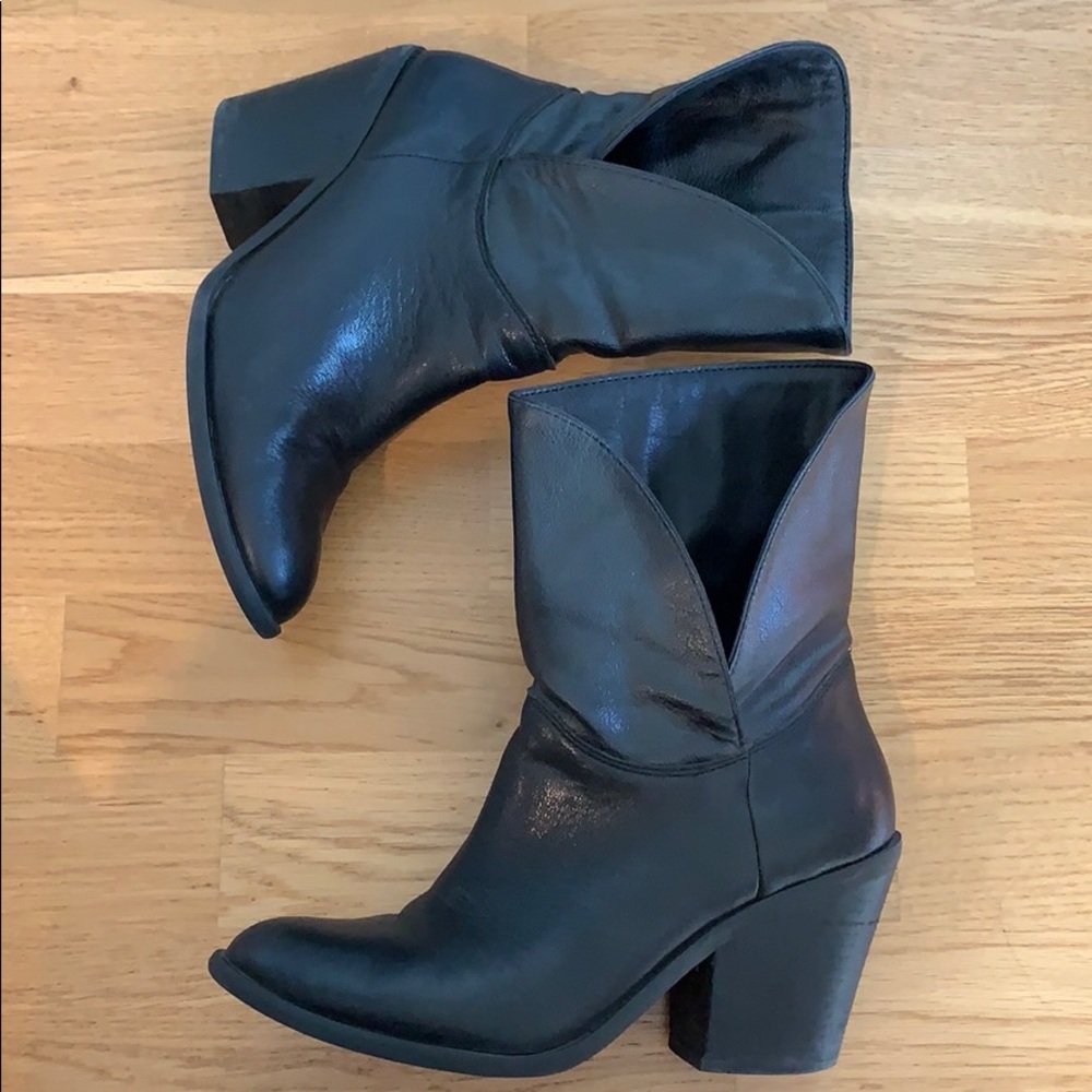 Lucky Brand “Ethann” Fold Over Bootie Size 8.5